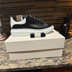 Alexander McQueen shoes size 10